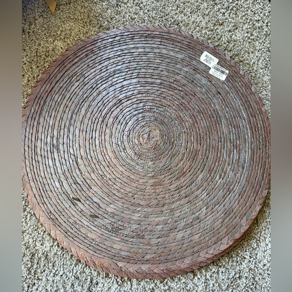 Crate & Barrel Set of 4 Tropical Palm Wicker Placemats or Chargers in Gray/Mauve